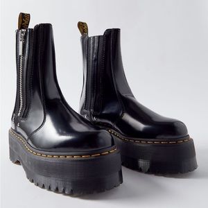 NIB Dr. Martens 2976 Black MAX LEATHER PLATFORM CHELSEA BOOTS Size 7W| Size 9W
